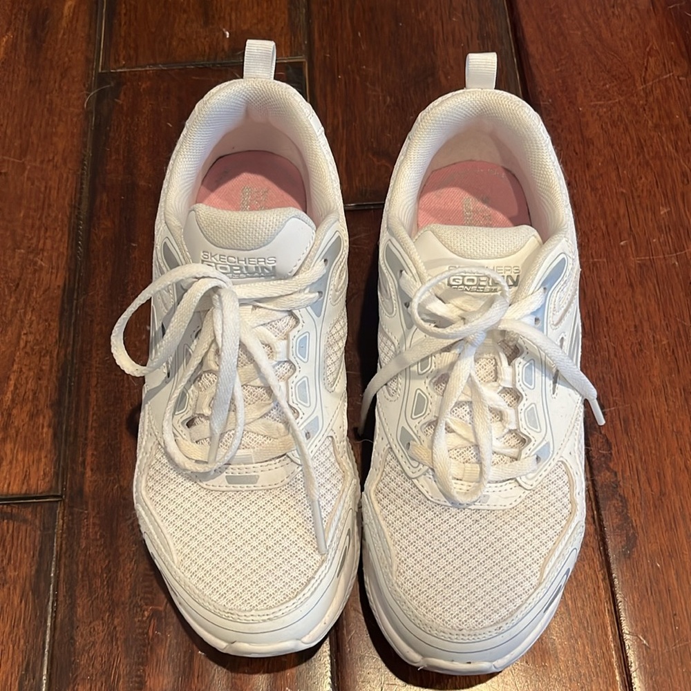 Sneakers - Picture 2 of 4